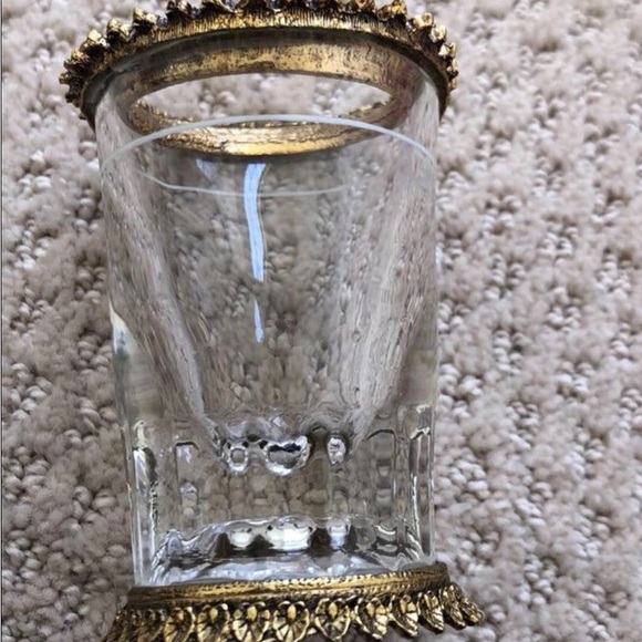vintage antique vanity glass holder with gold metal filligree leaves - Picture 6 of 8